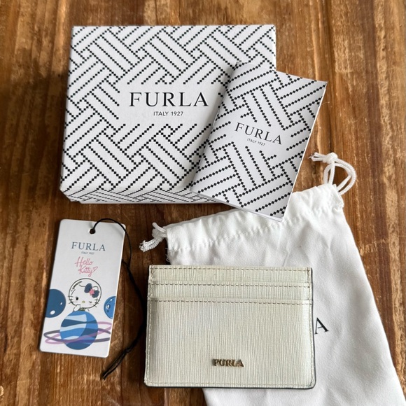 Furla x Hello Kitty card case wallet - Picture 4 of 10
